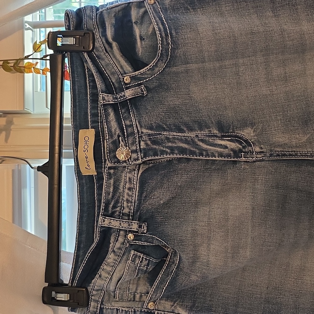 LOVE SOHO Women's Flare Jeans in Gray - Picture 5 of 7